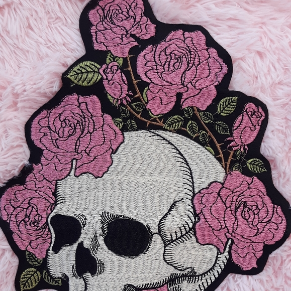 MORE SOON! XXXXL embroidered skull rose patch iron on patch! Gorgeous & HUGE! - Picture 3 of 11